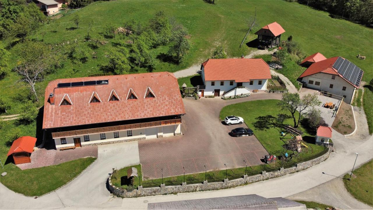 Okroglice Guesthouse Mocivnik מראה חיצוני תמונה