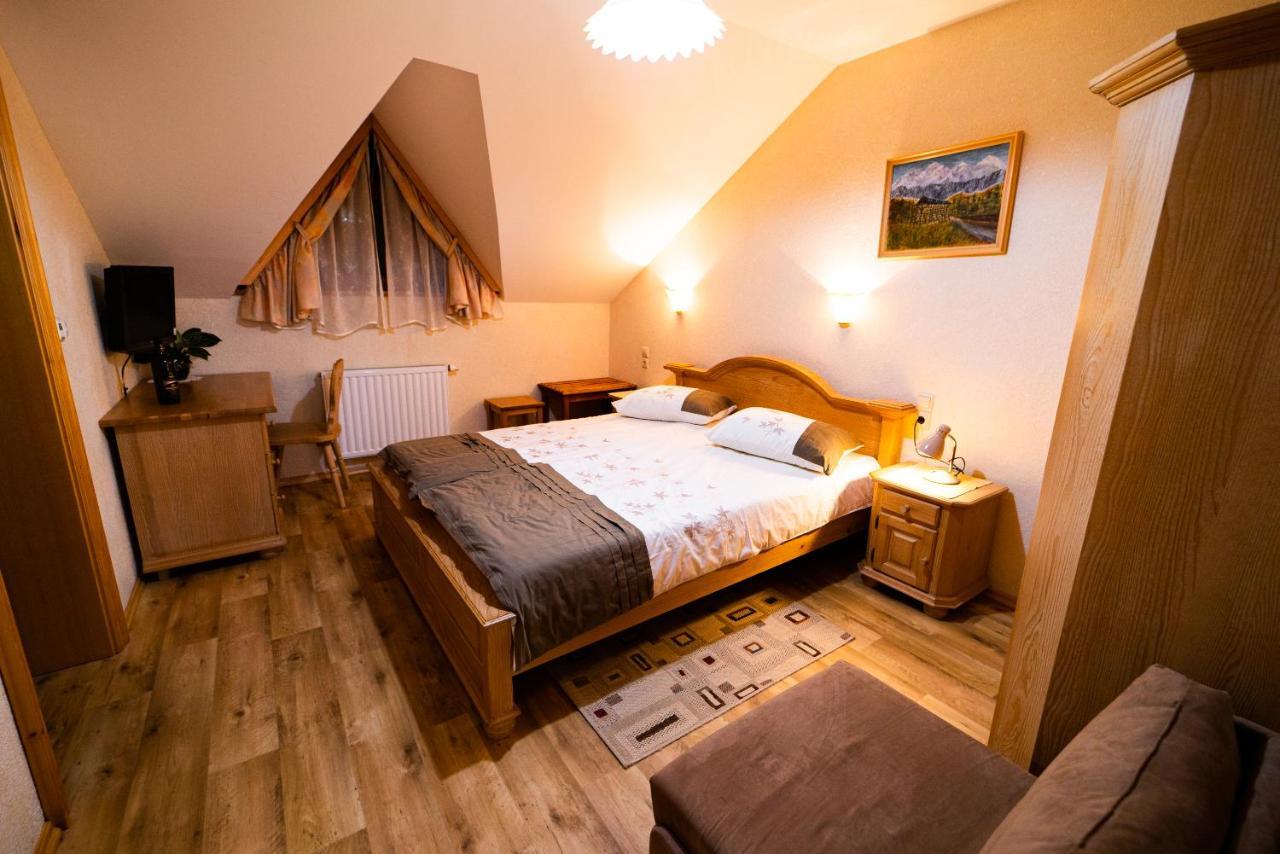Okroglice Guesthouse Mocivnik מראה חיצוני תמונה