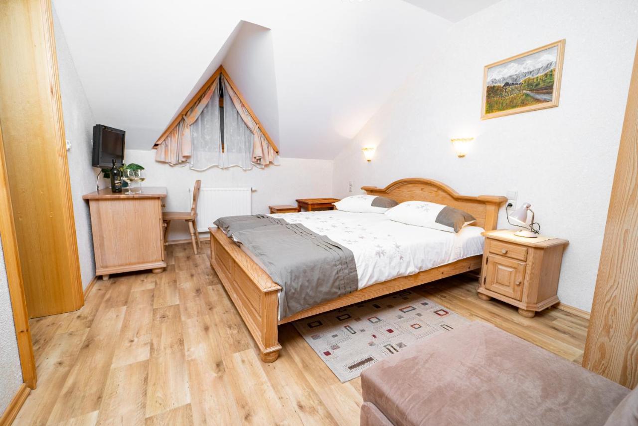 Okroglice Guesthouse Mocivnik מראה חיצוני תמונה