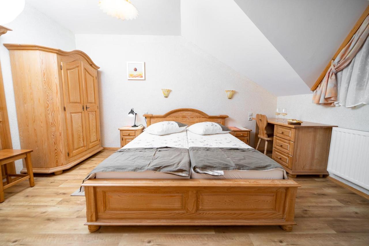 Okroglice Guesthouse Mocivnik מראה חיצוני תמונה