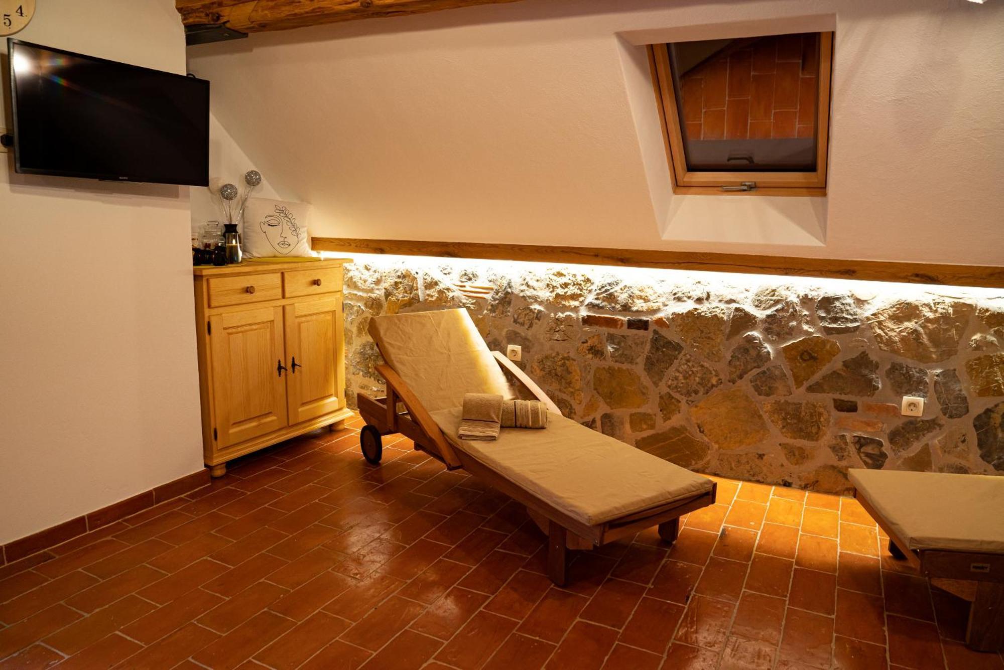 Okroglice Guesthouse Mocivnik מראה חיצוני תמונה